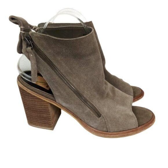 Dolce Vita Taupe Suede Block Heel Peep Toe Sandals Zipper Detail 9 - Picture 4 of 5